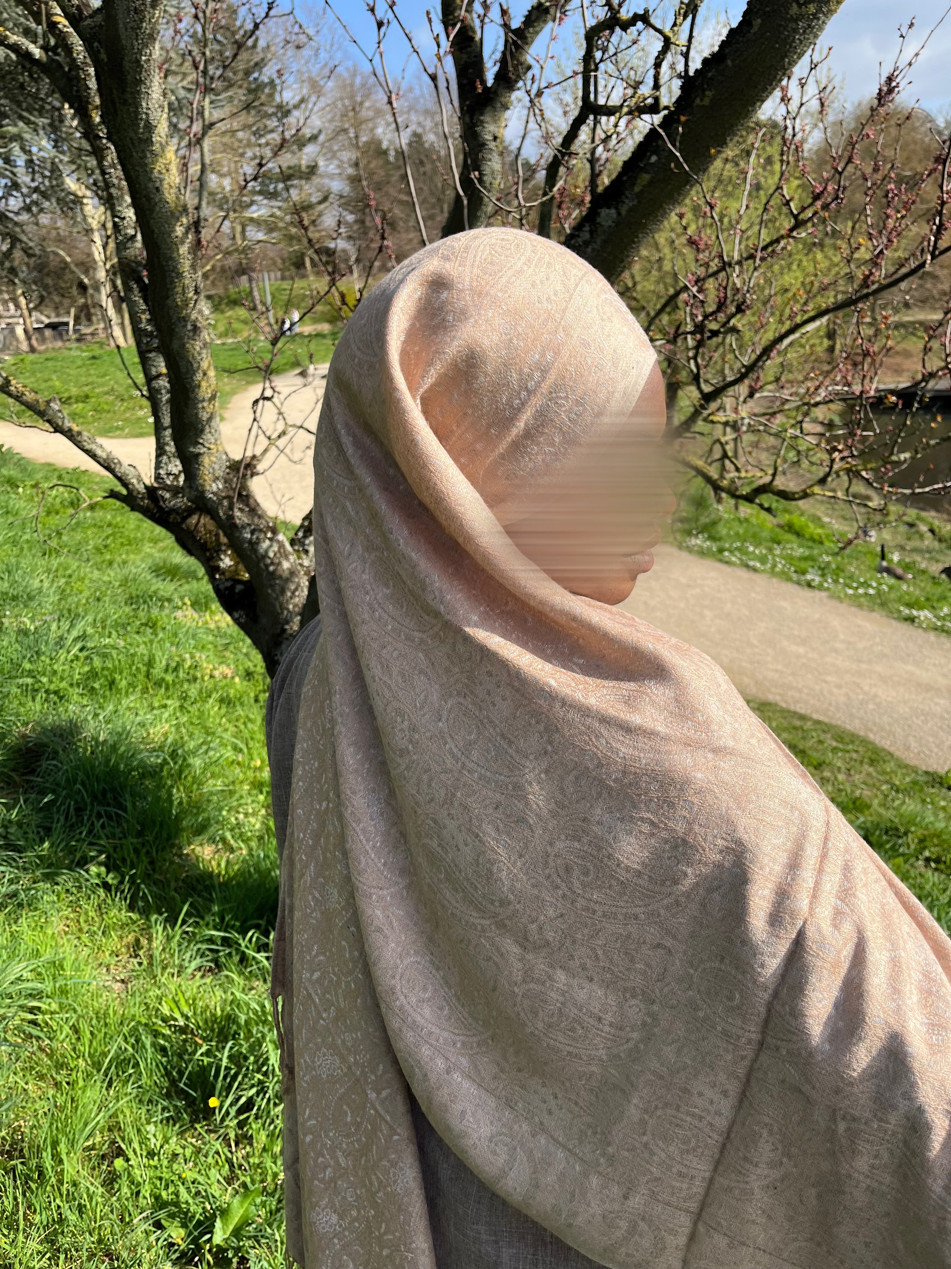 Pashmina Oumy
