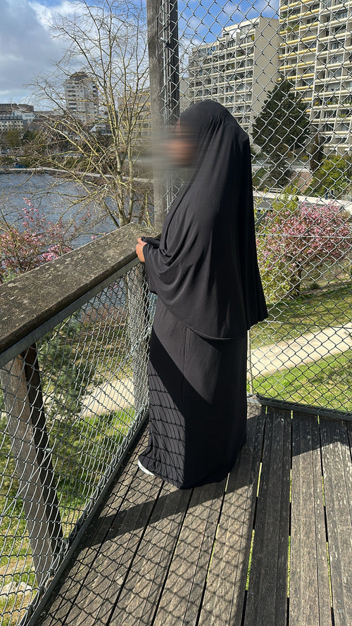 ESSENTIEL SET black